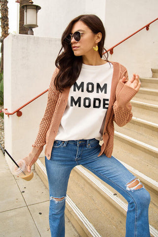 MOM MODE Short Sleeve Graphic T-Shirt